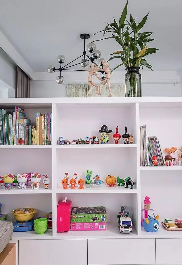 布置一个亲子活动区，让家里充满笑声