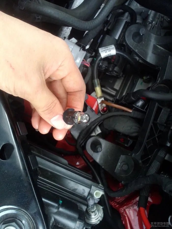 求指教改装速腾1.6舒适的前灯