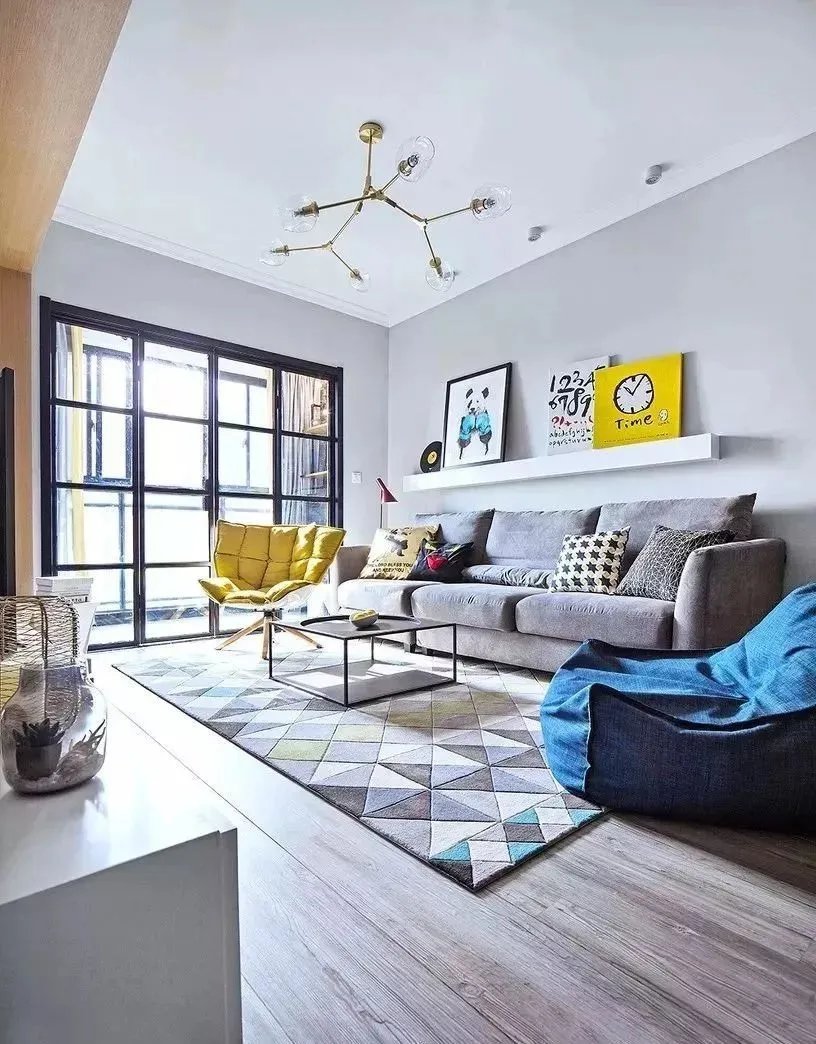 92平北欧风二居室，采光好棒，还有文化砖电视背景墙