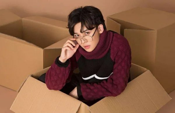 你知道刘奕君刘怡潼有什么合作经历吗？