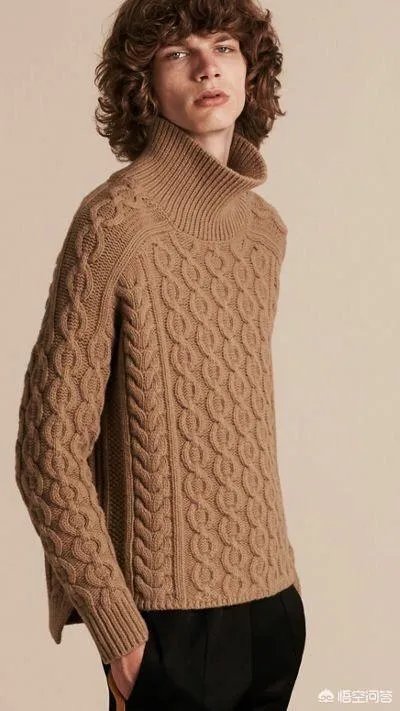 对于冬季流行的男士毛衣来说，如何穿出时尚的感觉？