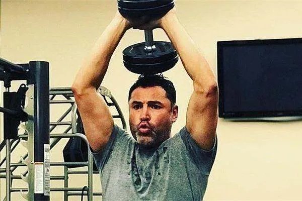 曾被帕奎奥击败的霍亚近况如何？