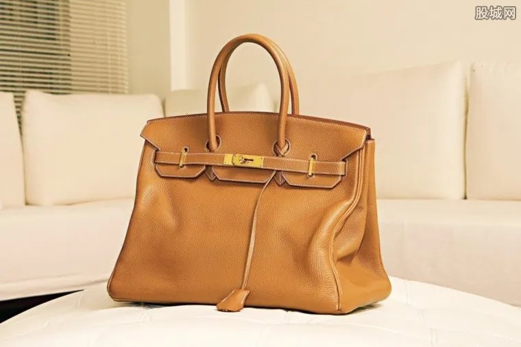 奢侈品代购造假调查 商品价格只有正品的十分之一