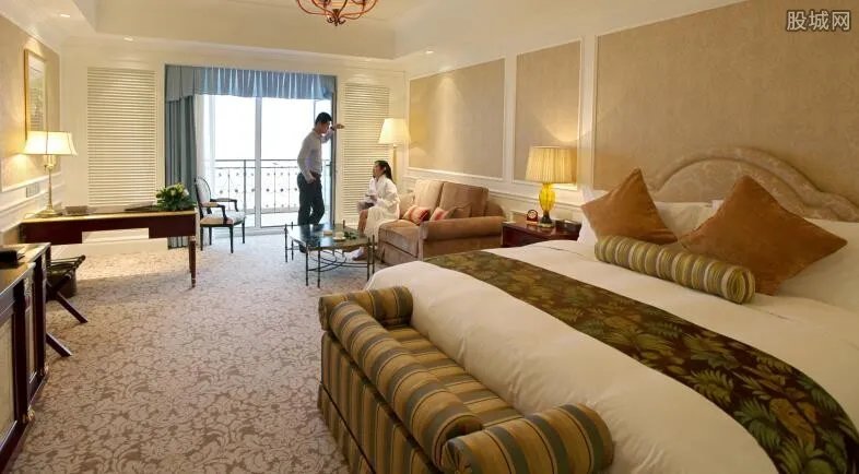 探访成都无人酒店 如此的黑科技酒店房价不“一般”