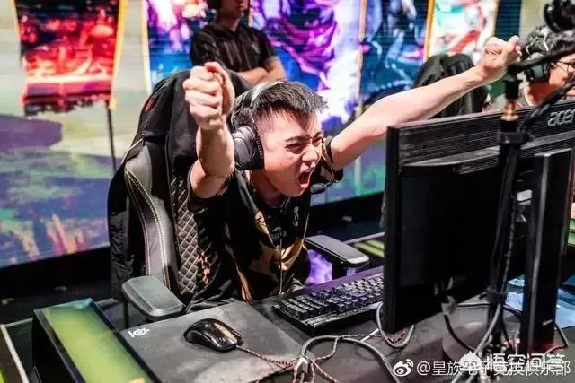 LOL官方视频Letme说“你是世界第一上单我也是，在我面前人人平等”，对此你怎么看？