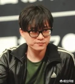 方文山和林夕谁的作词功力更强？你怎样评价他们两人的写词？