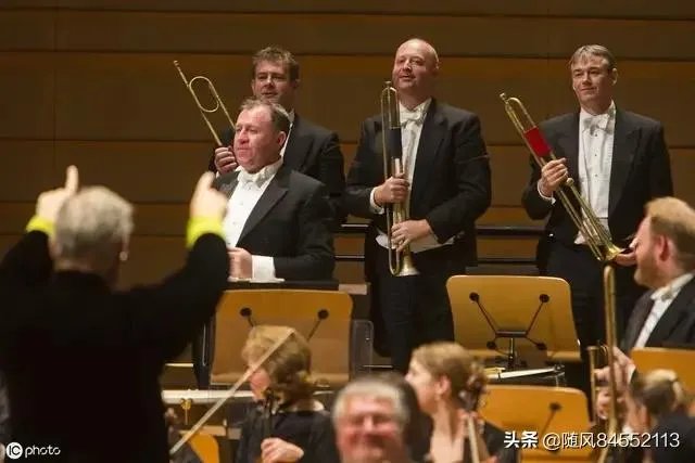 《月光曲》中贝多芬表达了什么？