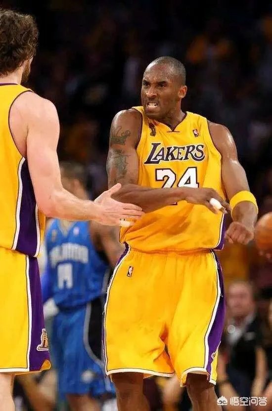 如果勇士队的格林和杜兰特吵架你会支持谁？为什么？