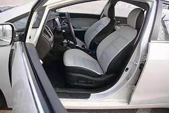 起亚K3属于小型车吧？它的空间方面如何呢？