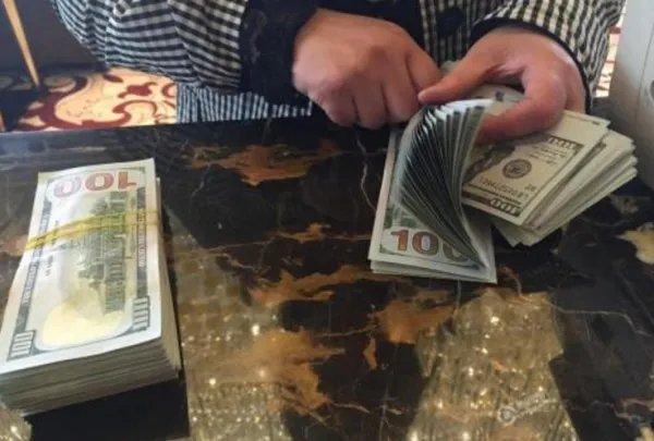 老人落10万美金有最新消息了吗？