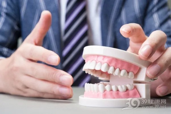 口臭也是肝病一大信号！教你“识破”肝病前兆