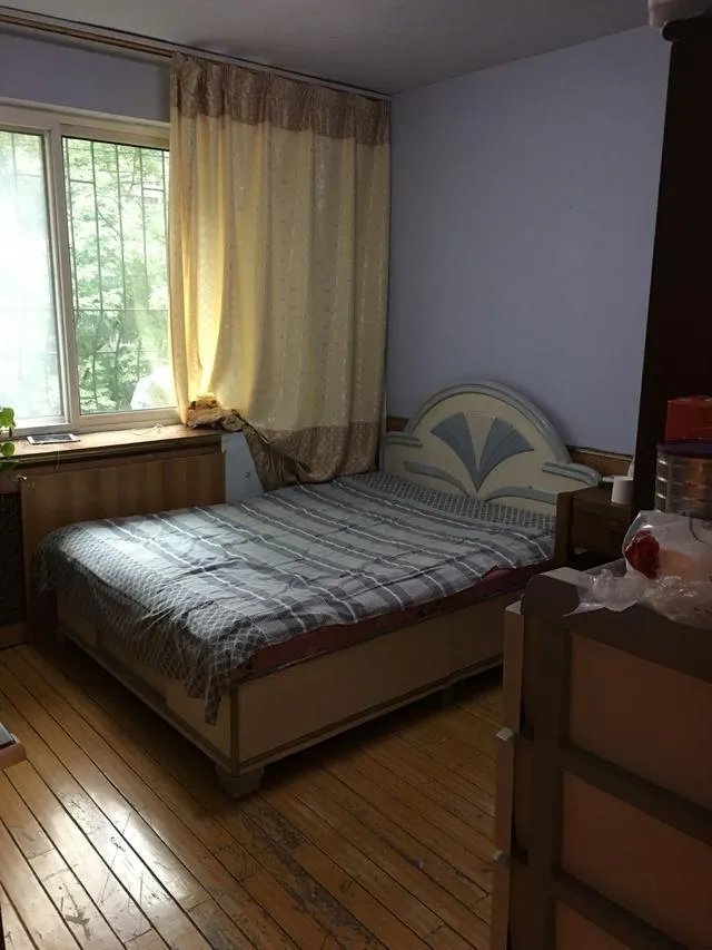 翻新68平米老旧二手房，反差太大，婆婆以为走错门