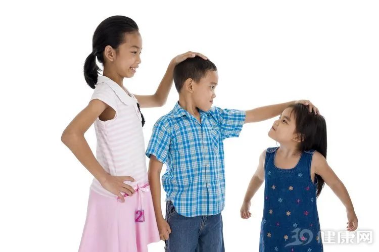 50多万儿童性早熟，“毁掉”孩子的并非炸鸡和豆浆，答案意想不到