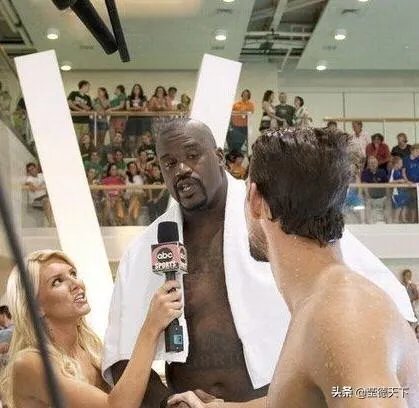 NBA有哪些球星游泳特别厉害？