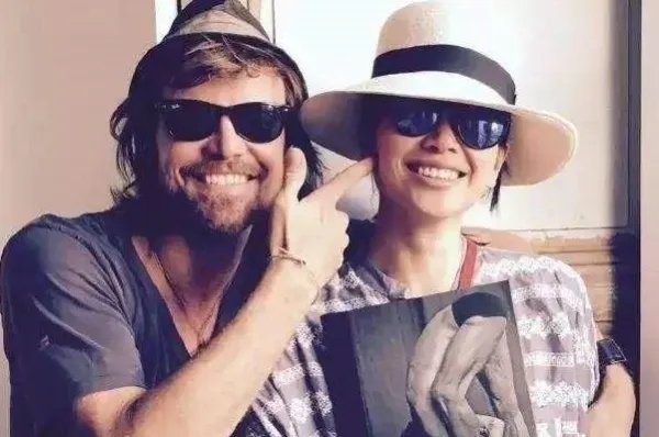 中国最丑超模吕燕嫁入法国豪门，为什么她七岁的儿子颜值超高？