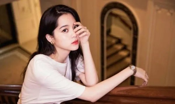 欧阳娜娜一条微博，台媒直接破防，到底什么情况？