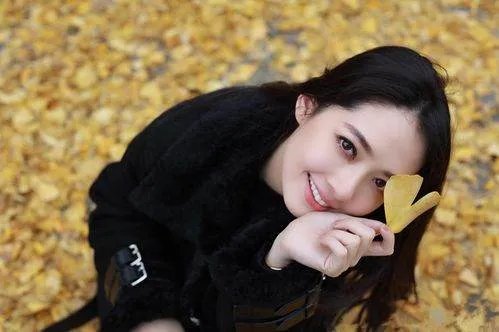 郭碧婷刚出月子,向太就发长文称别计较,疑似劝说女方装傻,合适吗?