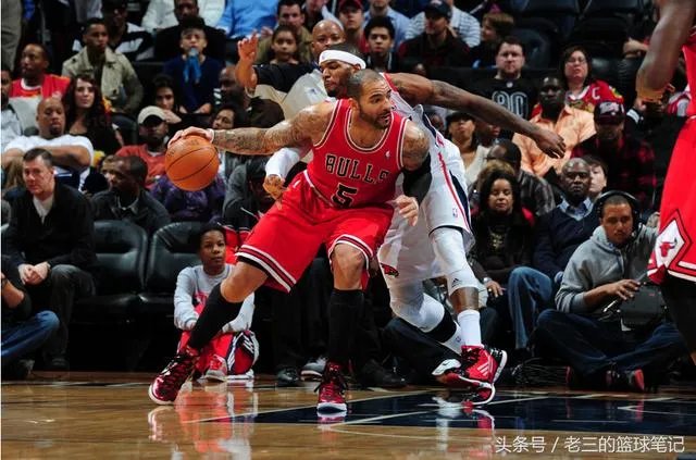 如何评价约什史密斯在CBA的表现？