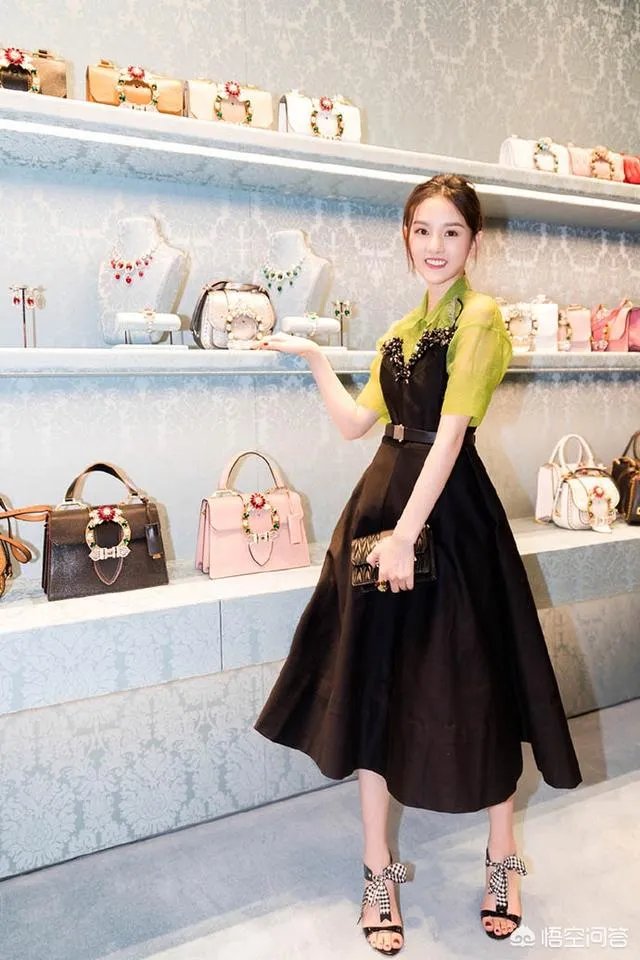 宋祖儿甜美形象霸屏，怎样才能像她一样穿出青春活力范儿？