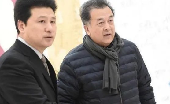 曾经的少将黄宏，免职后就被带走，这几年他的状况令人唏嘘，发生了什么？