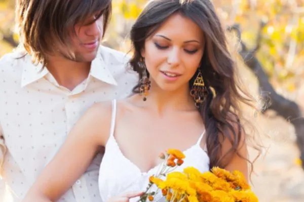 相亲相到初恋女友，该怎么办，尴尬