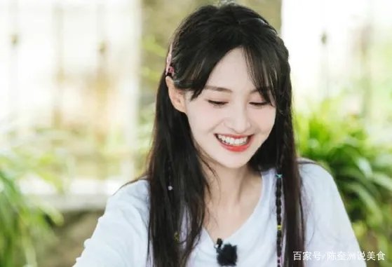 《刘老根4》预告片中疑似出现郑爽的镜头，身材高挑纤瘦，是没删干净吗？