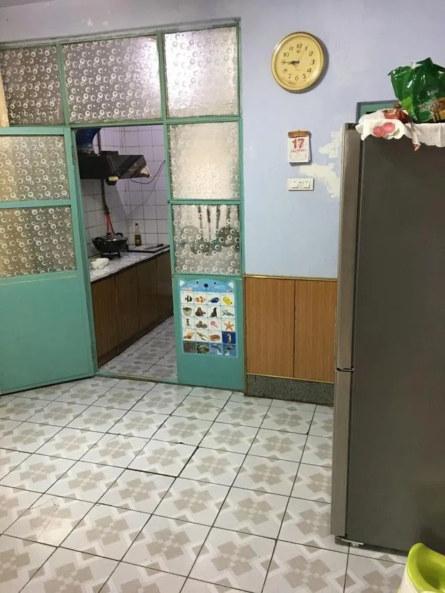 翻新68平米老旧二手房，反差太大，婆婆以为走错门