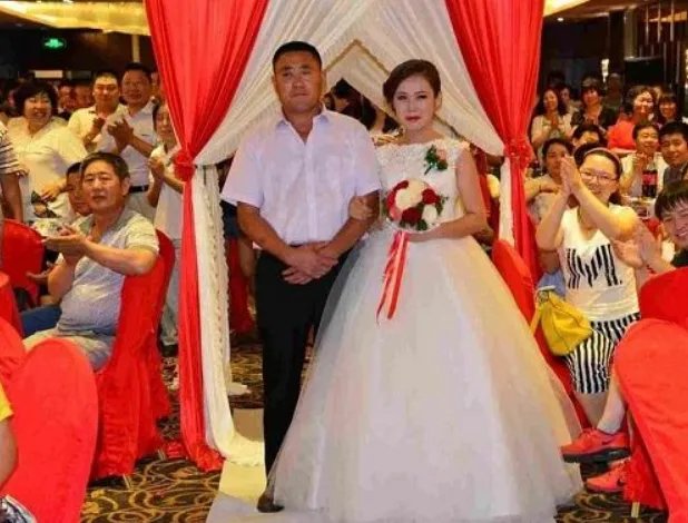 婚礼仪式一般几点开始 参加婚礼什么时候可以走