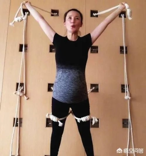 有哪些女明星为了保持身材，怀孕了还坚持健身？