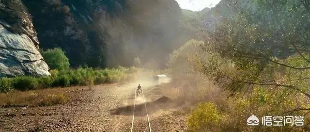 姜文的《让子弹飞》有什么寓意？