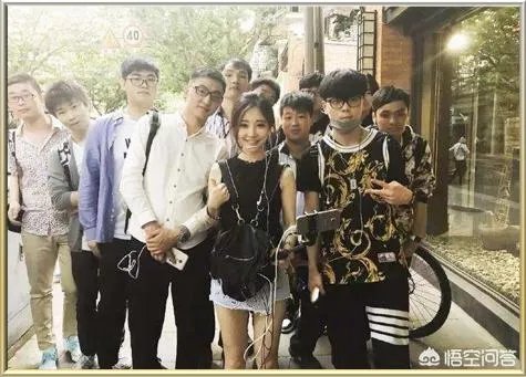 如何评价冯提莫？