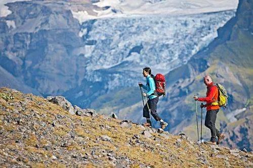 薛佳凝选择带发修行，在浮躁世界里，如何让自己沉淀下来？