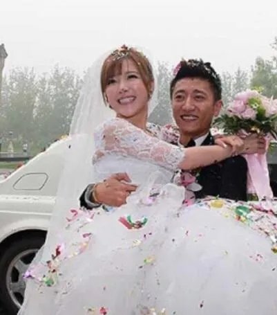 唐笑老公王磊简历被扒 其婚后私生活遭曝光