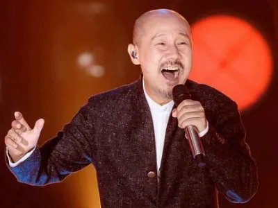 腾格尔翻唱的《隐形的翅膀》真的好听吗？