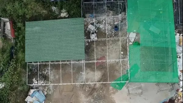 广东东莞一男子出差回来发现自家楼房塌了，究竟是怎么一回事？