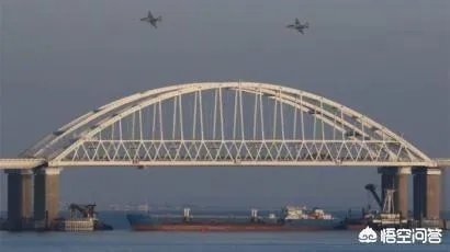 如何看待俄方向乌克兰军舰开火事件，俄罗斯和乌克兰会爆发冲突吗？