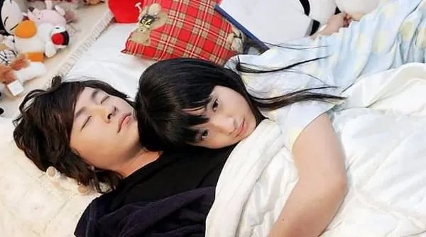 郑元畅和林依晨是否相爱过？