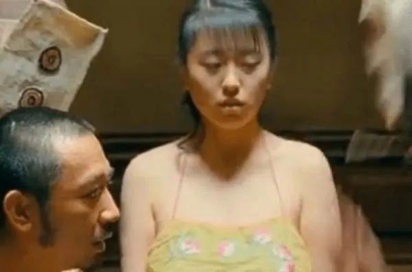 让子弹飞被欺凌女子扮演者