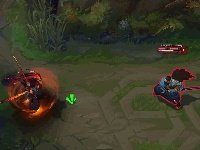 LOL亚索皮肤腥红之月和黑夜使者哪个手感好？