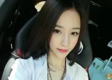 王思聪新女友身份确认21岁的英国名校大学生，这次终于门当户对了吗？