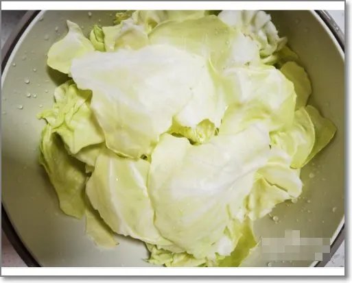 手撕包菜的做法 家常