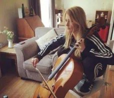 你知道为什么长着西洋面孔的战斗民族，也喜好亚洲蹲吗？