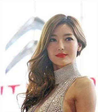 李颖芝男友是谁？ 揭秘其父母卖菜男友非富二代