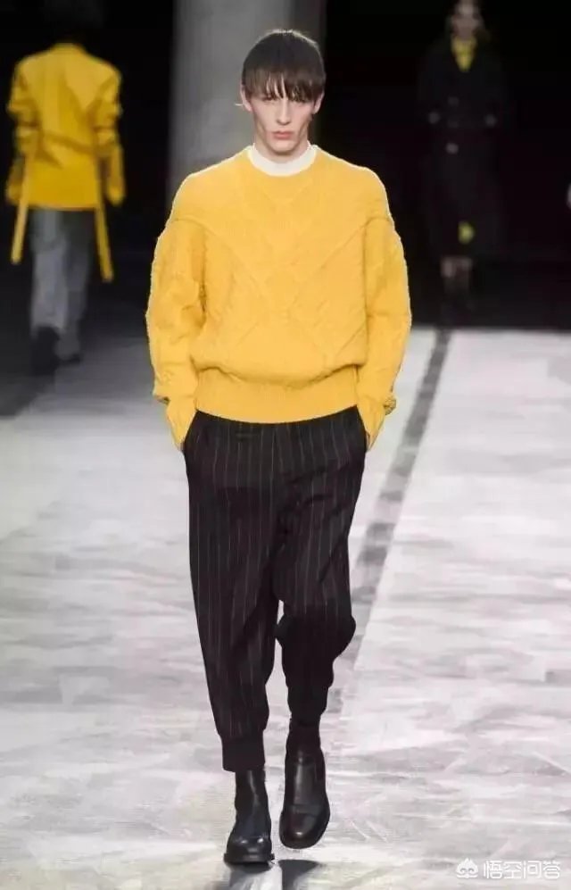 对于冬季流行的男士毛衣来说，如何穿出时尚的感觉？