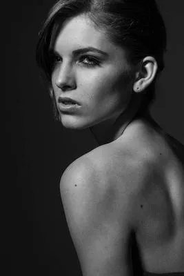 脸上有红血丝怎么办 教你怎么清除红血丝