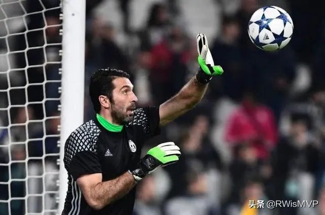 布冯在门将中的名气为什么这么大？