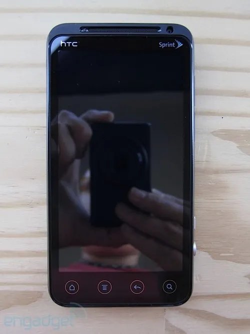 1.2GHz双核裸眼3D HTC EVO 3D抢鲜评测