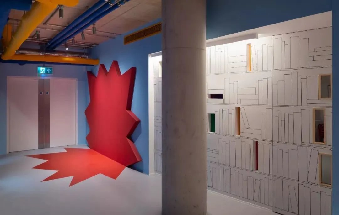 高跟鞋长腿毛？2019维秘内衣秀取消了？隐形眼镜眨眨眼就调焦？！…【设计烩报180期】