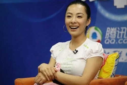 歌手李娜的近况如何？