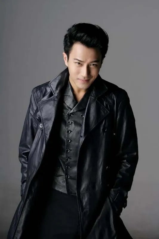 48岁刘恺威公开新恋情，父亲刘丹出席活动当嘴替，女方有何来头？